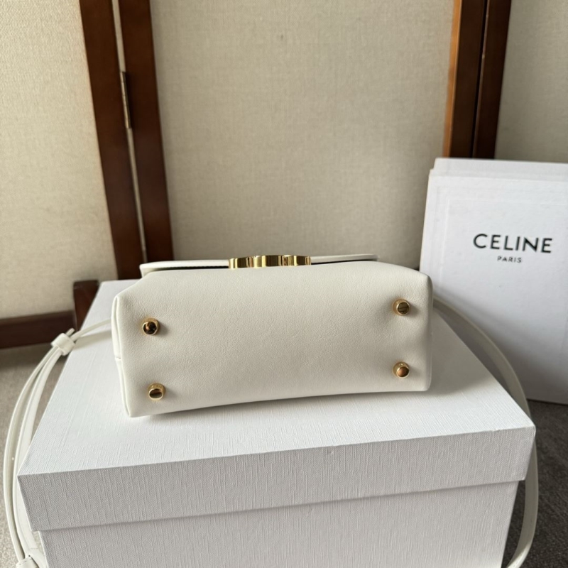 Ce1i*e kelly bags